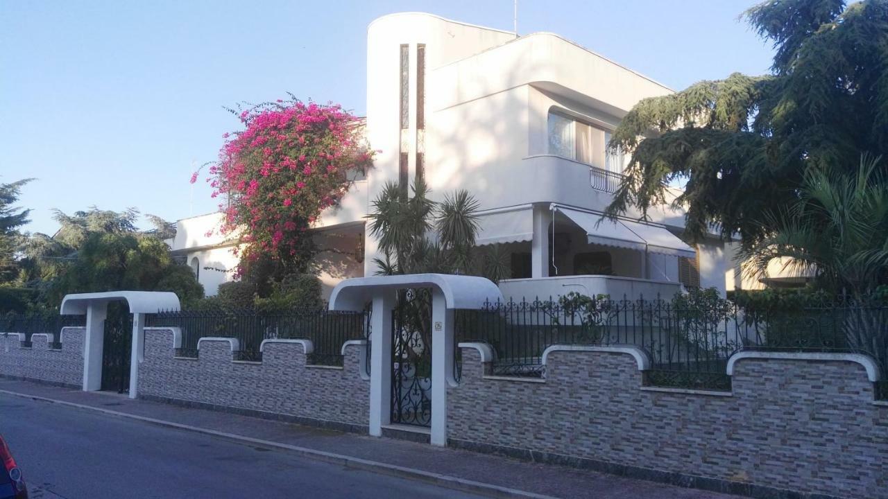 Villa Mary Trani Luaran gambar